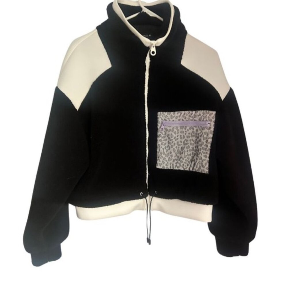 NEW! ZARA ZIP FLEECE. NWOT